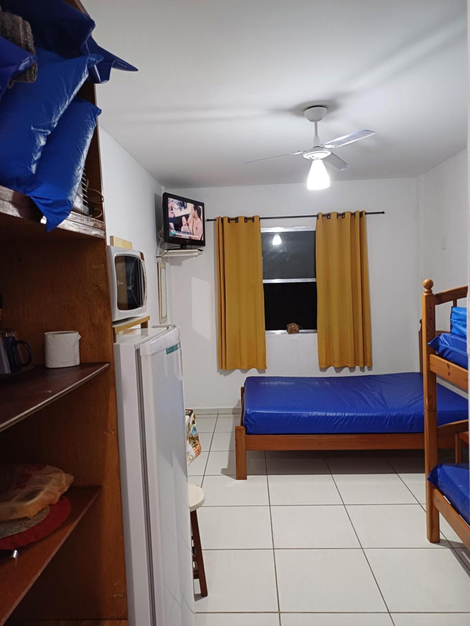 Kitnet Simples Na Ponta Da Praia ,Santos, A Uma Quadra Da Praia, Proximo Ao Aquario Rum bild